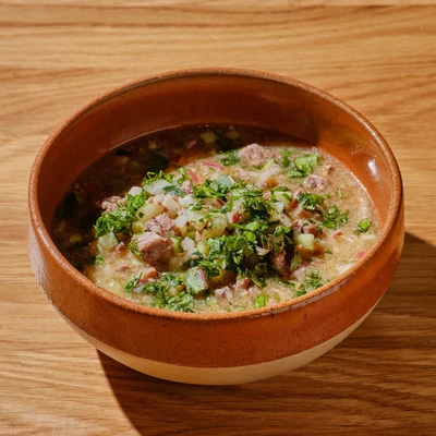 Окрошка с пастрами, квас